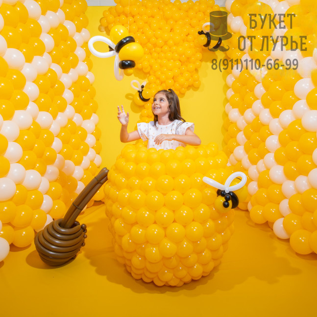 Фотозона "В гостях у пчелок"